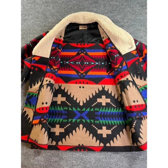 Pendleton High Grade Westernwear Jacket Mens 42 Multicolor Wool Southwest Borg